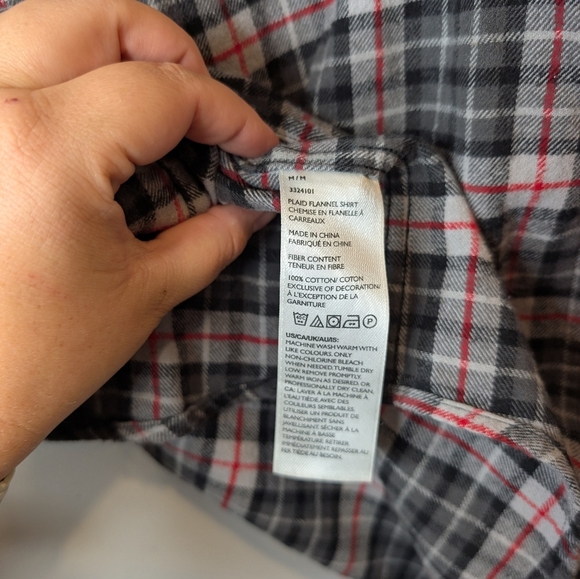 Eddie Bauer Classic Fit Mens M Red Grey Black Plaid Flannel Button Down Shirt - Picture 9 of 9